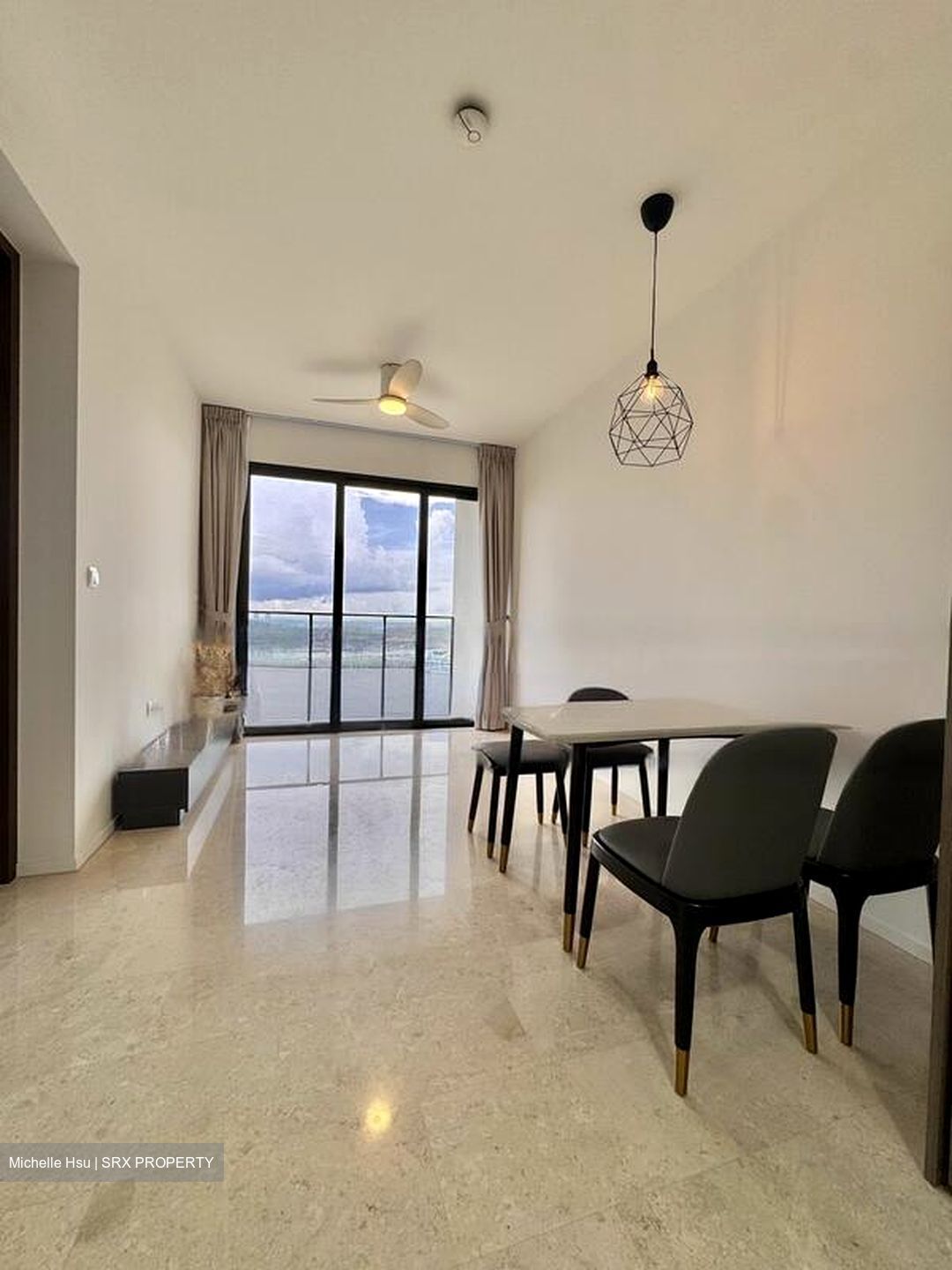 Avenue South Residence (D3), Apartment #557230041